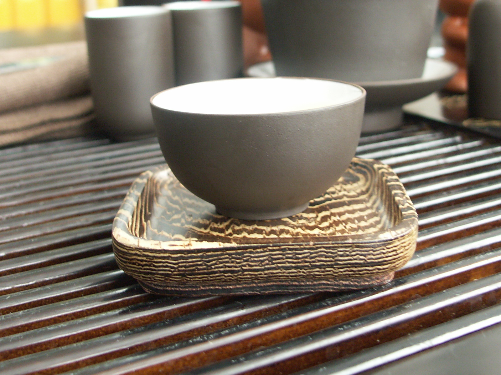 Timing wood tea table (cup holder)