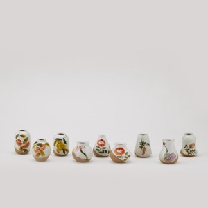 Mini Pottery Vase 1 - Random Delivery
