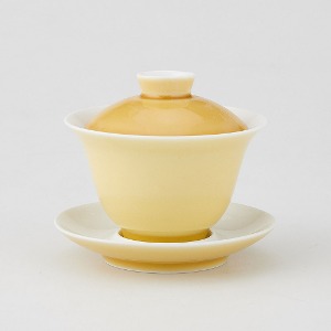 Celadon Pottery Gaewan vs. Yellow